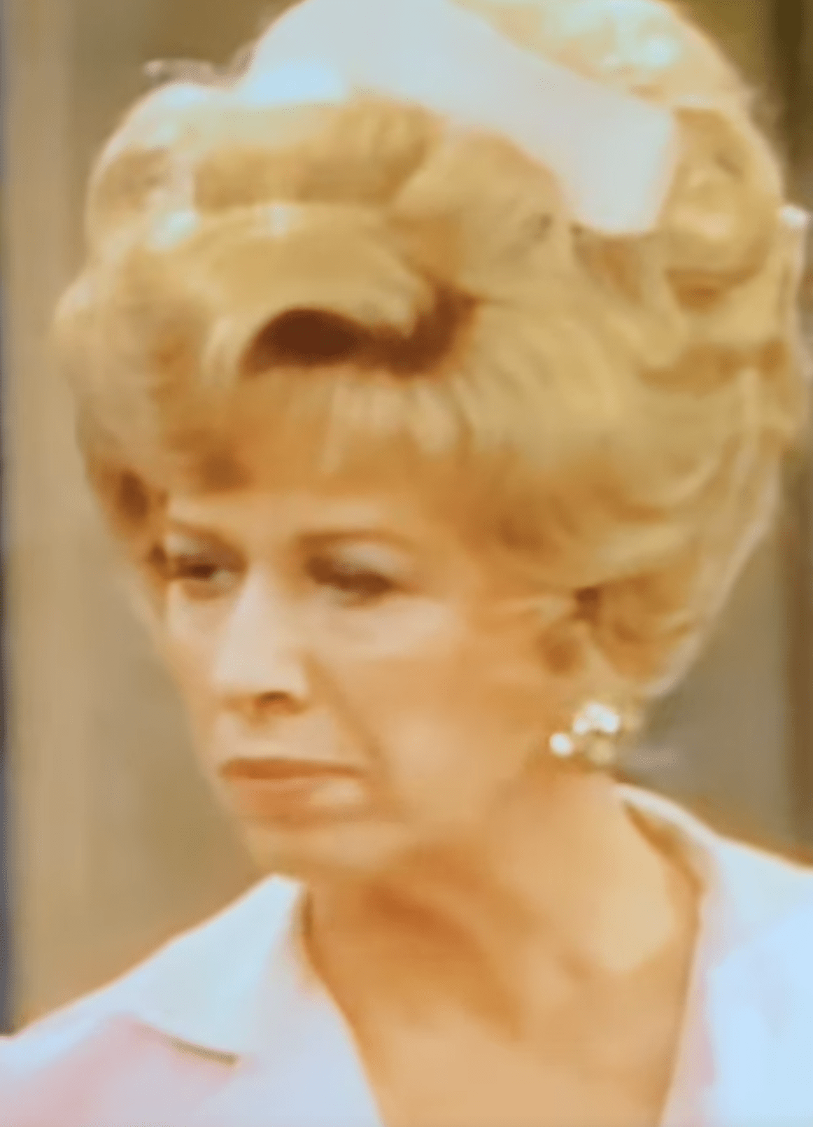 Screenshot 2025-09-11 at 7.42.08 AM Polly Holliday as Flo on the sitcom “Alice.”